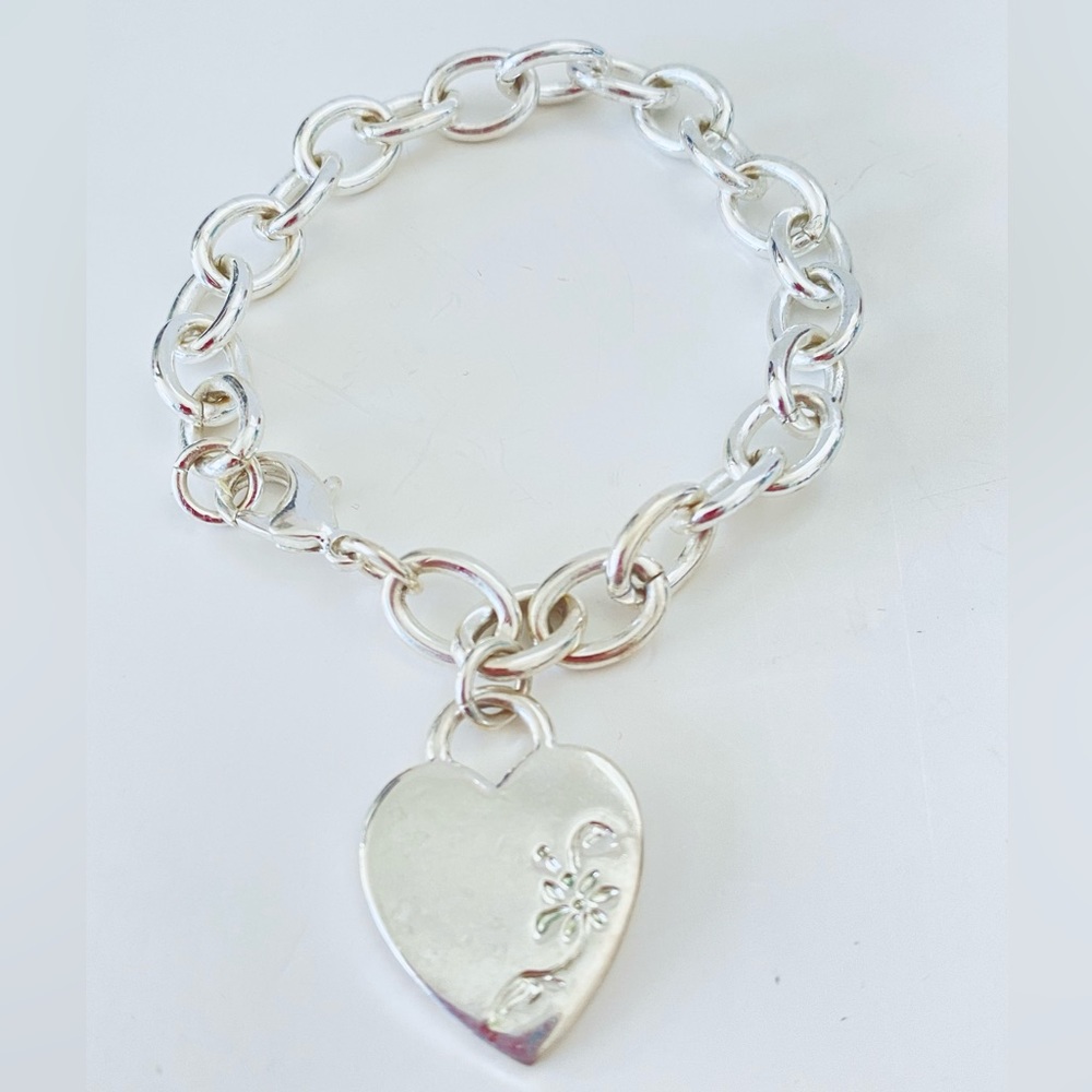 Vintage Nine West Heart Bracelet